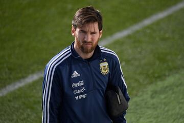 Having sat out Argentina's friendly with Italy through injury this week, Leo Messi was able to train today ahead of Tuesday's clash with Spain in Madrid.