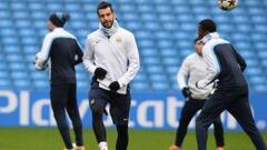 Pellegrini rota y Hart será titular