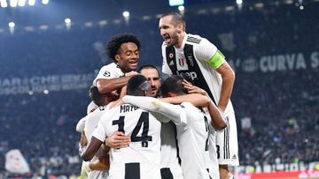 Juventus de Italia celebrando una anotación en su estadio