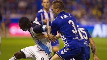 Alavés invicto, iguala con Deportivo que tuvo a Marlos titular