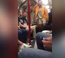 ¡Empujaron y sacaron del metro a un hincha ebrio del Chelsea!