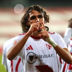 El Sevilla evita otro caso Dro y ata a su gran joya, Nico Guillén