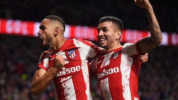 Cunha y Correa celebran un gol con el Atlético.