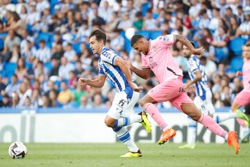 Vinicius persigue a Zubimendi.
