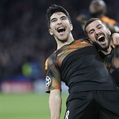 Gayà y Carlos Soler reflexionan sobre sus renovaciones