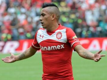 Christian Cueva: El volante con pasado en Unión Española llegó al Toluca mexicano como uno de sus grandes fichajes. 