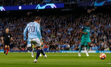 2-2. Bernardo Silva marc¨® el segundo gol.