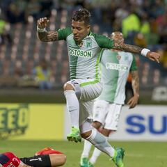 Dayro respalda a Lillo con doblete en triunfo 2-0 en Copa