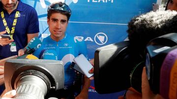 Mikel Landa atiende a los medios durante la segunda jornada de descanso en el Tour de Francia 2019.