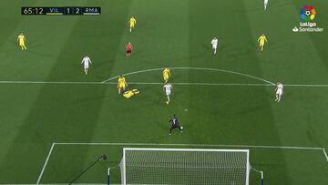 Lucas decidió no darle el balón a un Benzema completamente solo