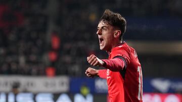 El jugador osasunista hizo un doblete y lideró al equipo navarro en el empate con el Valencia. Su calidad es vital en Osasuna.