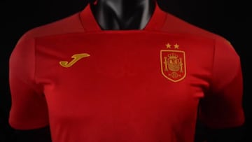 ¿Por qué la camiseta de España de fútbol sala es diferente a la de fútbol y tiene dos estrellas?