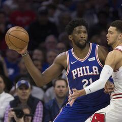 Embiid y Simmons suman ante unos Bulls aún a medio hacer