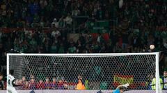 La insuperable racha de Claudio Bravo en los penales