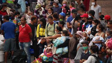 La difícil situación que viven los migrantes venezolanos en Colombia: estas son sus condiciones de trabajo 