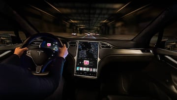 Tesla podría hacer que sus coches conduzcan realmente solos