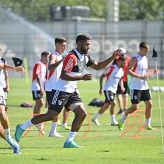 Borja, contra el tiempo: Se exige para estar en el Superclásico