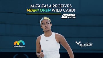 La joven tenista filipina Alex Eala, durante un partido en la Rafa Nadal Academy by Movistar.