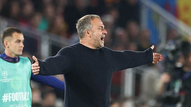 Flick, muy enfadado por la acción de Pubill: “No sé por qué no entra el VAR; es increíble...”