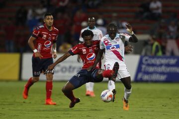 El primer partido terminó 1-1.