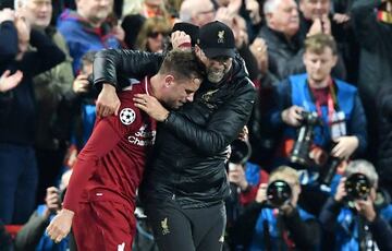 Henderson llora después de conseguir la hazaña ante Barcelona.