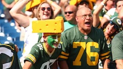 Why are the Green Bay Packers fans called cheeseheads?
