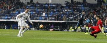 2-0. Cristiano Ronaldo scores Real Madrid's second goal.