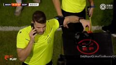 Es la imagen más surrealista del VAR: lo que pasó en Mérida en 1ª RFEF es difícil de creer
