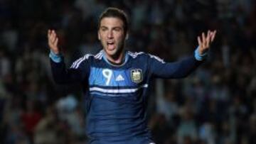 Higuaín con Argentina