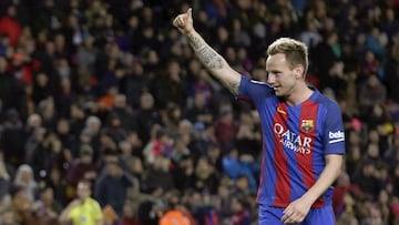 Rakitic firma su renovación con el Barcelona hasta 2021