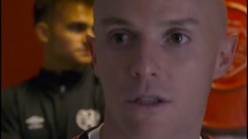 Isi, en el túnel: “Chavales, el árbitro acaba de asumir el error”