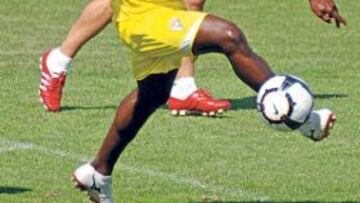 <b>OPORTUNIDAD. </b>El delantero nigeriano Ogbeche podría jugar de inicio ante el Hércules.