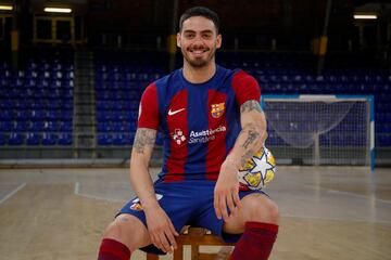 Erick Mendonça posa para AS en el Palau Blaugrana.