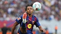 Koundé, ante el reto Vinicius