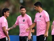 Soccer Football - FIFA Club World Cup - Inter Miami CF Training - Inter Miami CF Training Centre, Fort Lauderdale, Florida, U.S. - June 28, 2025 Inter Miami CF's Telasco Segovia, Lionel Messi and Luis Suarez during training REUTERS/Hannah Mckay