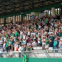La fidelidad de la afición, primer reto del ‘nuevo’ Racing de Ferrol