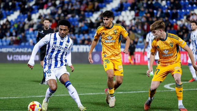 Oficial: Pauwels se marcha cedido al Volendam de la Eredivise