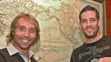 <b>PULSO. </b>Iván Guerrero y Casilla se retaron ayer en la Tertulia de la Cadena SER en El Faro.