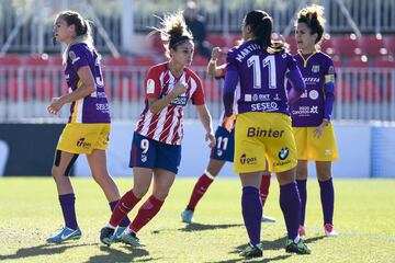 Esther adelantó al Atleti tras marcar rematando de cabeza.