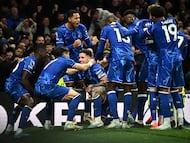 Los jugadores del Chelsea celebran el gol de Enzo Fernández ante el Tottenham.