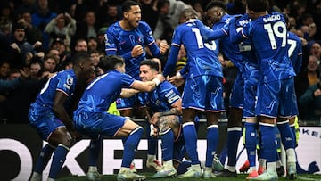 Los jugadores del Chelsea celebran el gol de Enzo Fernández ante el Tottenham.