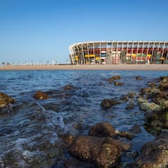 How many teams will play at 2022 FIFA World Cup, how many per region and how many in 2026?