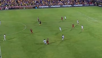 Polémica en Argentina: Vicente Pizarro protagonizó esta jugada y en River pidieron expulsión