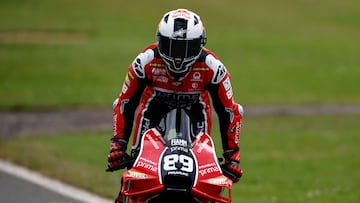 Martín con los colores de Nieto en Silverstone.