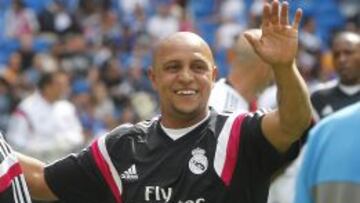 Oferta a Roberto Carlos para trabajar en la cantera blanca