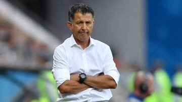 ROSTOV-ON-DON, RUSSIA - JUNE 23:  Juan Carlos Osorio, Manager of Mexico looks on during the 2018 FIFA World Cup Russia group F match between Korea Republic and Mexico at Rostov Arena on June 23, 2018 in Rostov-on-Don, Russia.  (Photo by Hector Vivas/Getty Images)