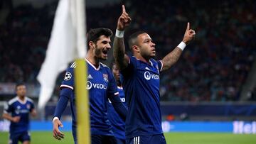 Memphis Depay penalizó un error del Leipzig.