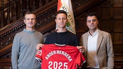 El Athletic oficializa la renovación por un año de Ander Herrera: “Me veo con energía”
