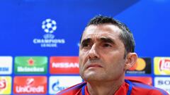 BARCELONA, SPAIN - MARCH 13:  Manager of Barcelona, Ernesto Valverde during a Barcelona during a Barcelona press conference ahead of their UEFA Champions League Round of 16 match against Chelsea at Nou Camp on March 13, 2018 in Barcelona, Spain.  (Photo b