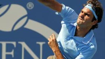 Federer pasa a tercera ronda tras un cómodo partido ante Beck